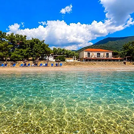 Plaka فندق لايميناس